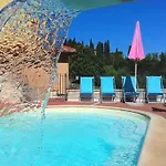Comfortable Mansion In Siena With Swimming Pool