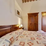 Comfortable Mansion In Siena With Swimming Pool