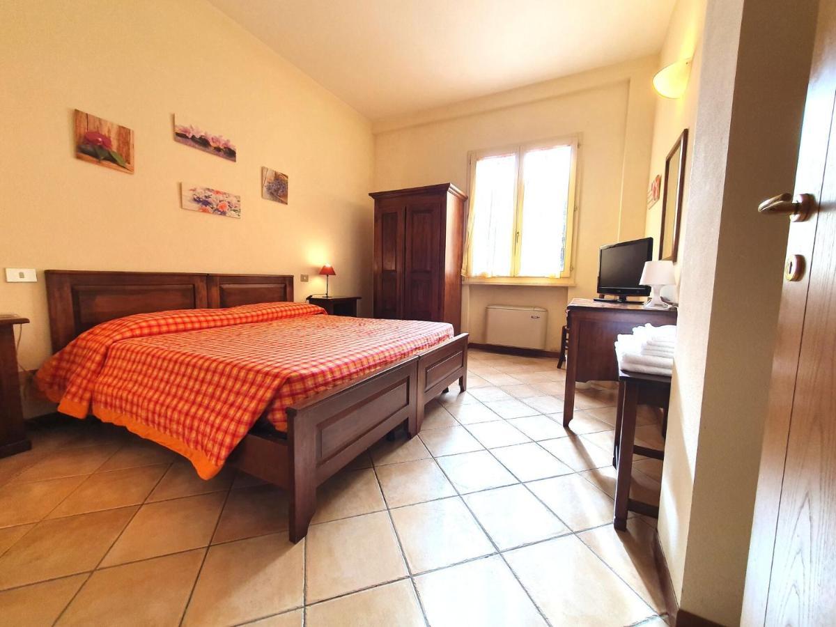 Comfortable Mansion In With Swimming Pool * Siena