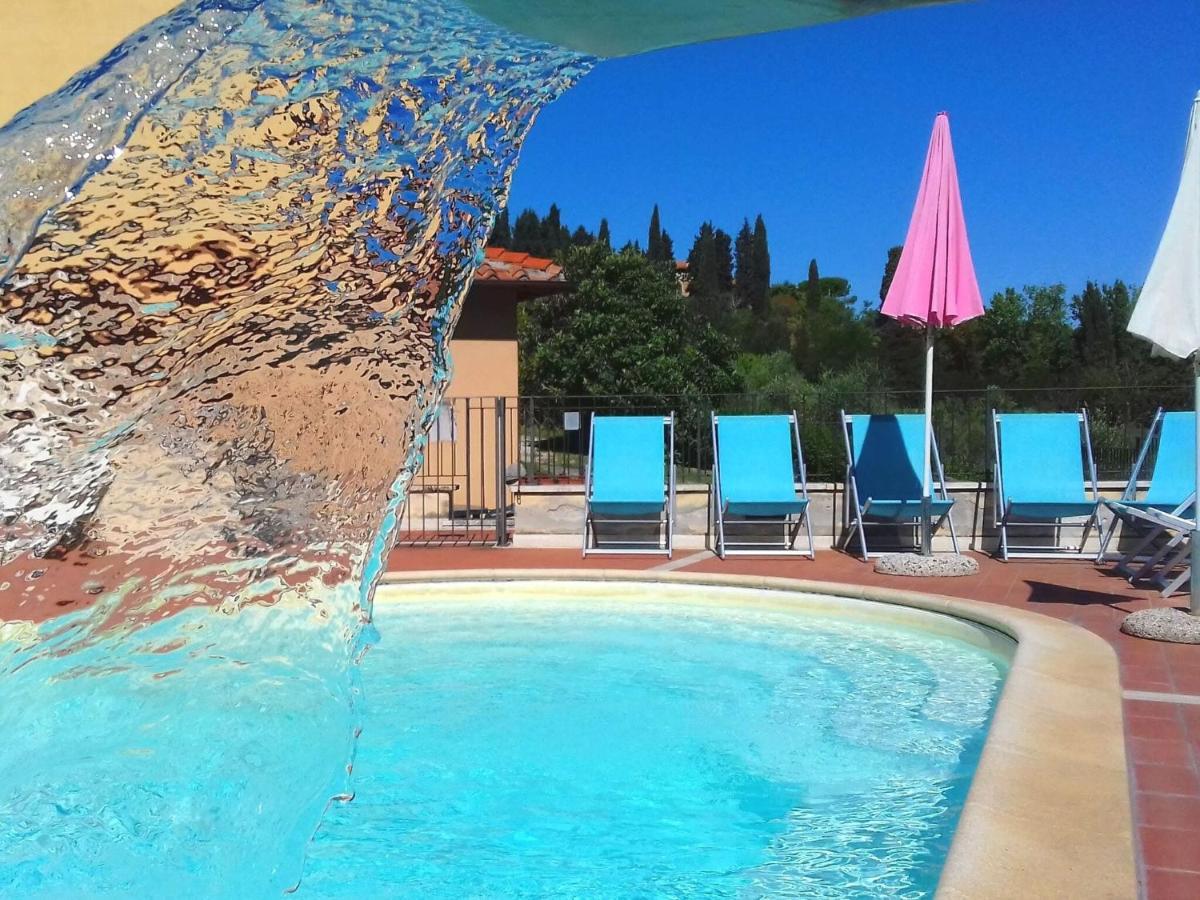 Casa vacanze Comfortable Mansion In With Swimming Pool