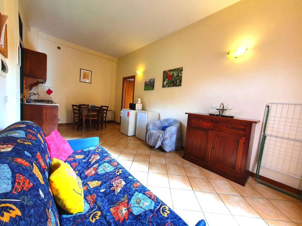 Comfortable Mansion In With Swimming Pool Casa vacanze