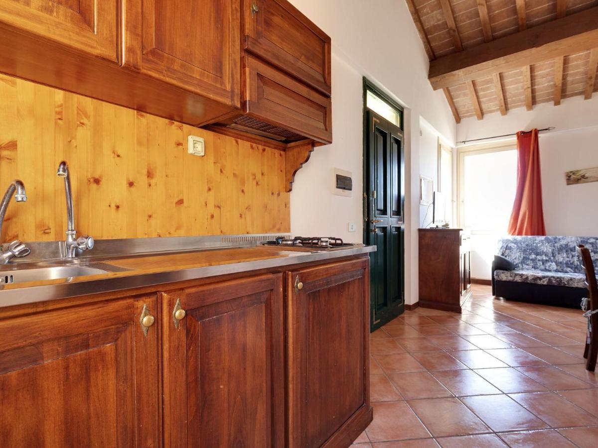 Casa vacanze Comfortable Mansion In With Swimming Pool
