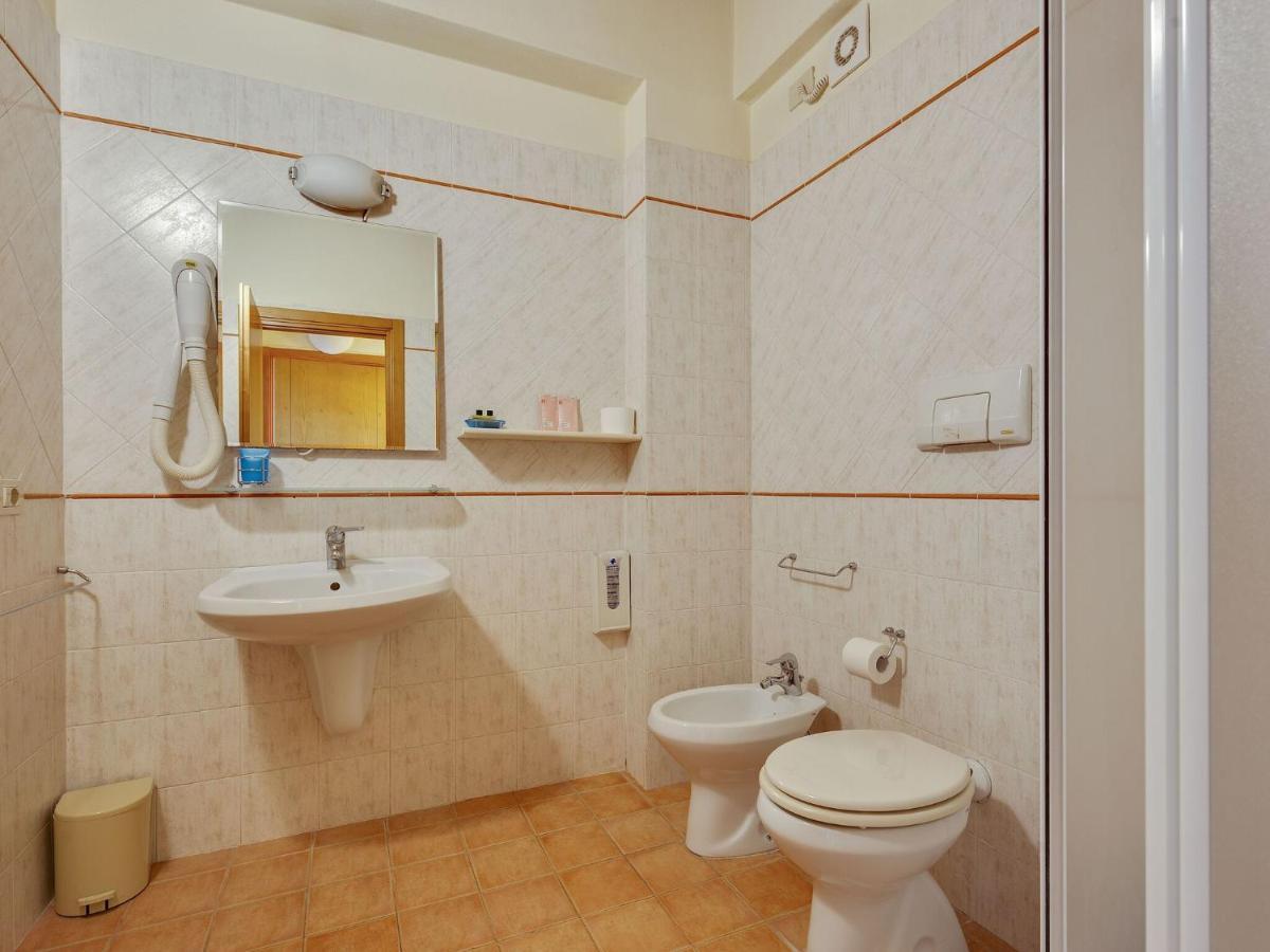 Casa vacanze Comfortable Mansion In With Swimming Pool