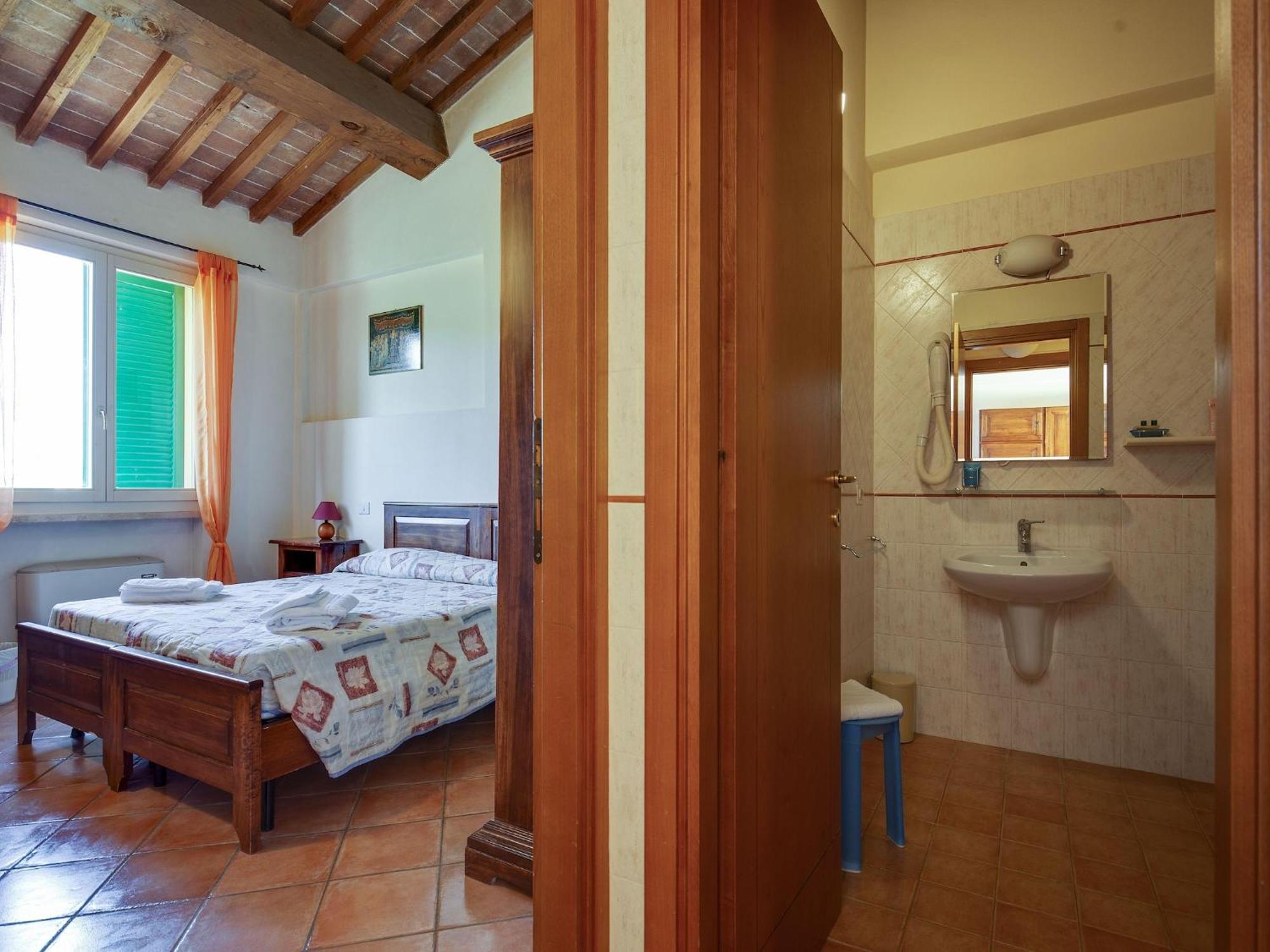Casa vacanze Comfortable Mansion In With Swimming Pool